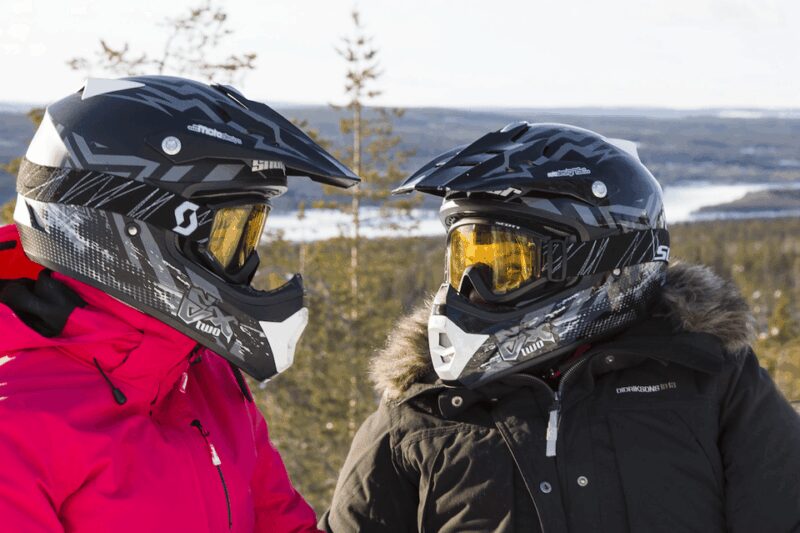 Rovaniemi: Snowmobile Sprint Safari - The Guide and Customer Experience