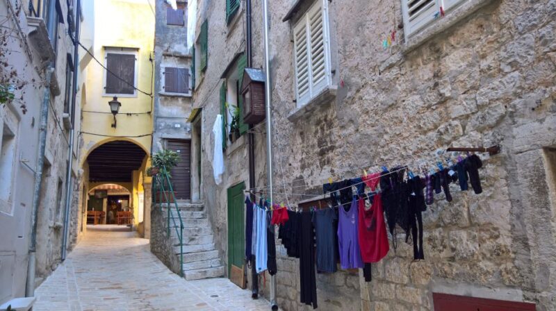 Rovinj: Guided Walking Tour - Visiting Valdibora Square and the Landfilled Channel
