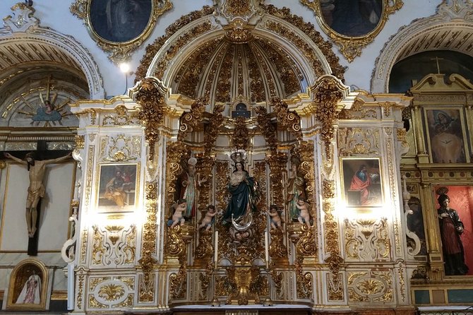 Royal Chapel and Granada Cathedral Guided Tour - Highlights of the Stops: Tombs, Facades, and Artistic Elements