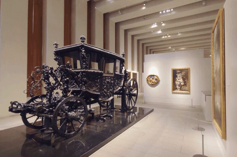 Royal Collections Gallery and Royal gardens: Private tour - Practical Details: Logistics and Accessibility