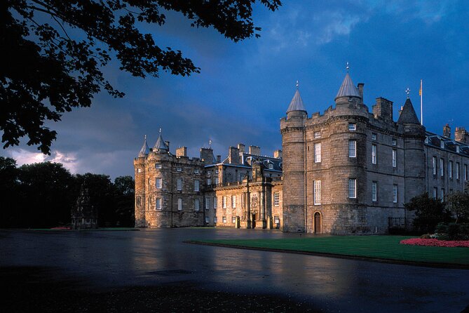 Royal Edinburgh Overnight Tour by Rail from London - Enjoying Free Time on Day Two for Personal Exploration