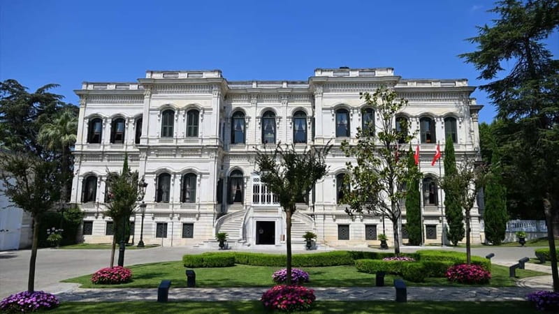 Royal Istanbul: Dolmabahce & Yildiz Palaces Entry Tickets - Key Points