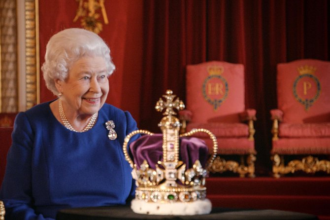 Royal London Grand Tour with Chauffeur and Guide - Key Points