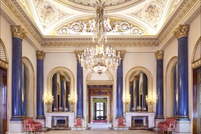Royal London Grand Tour with Chauffeur and Guide - Witness the Changing of the Guard at a Royal Location