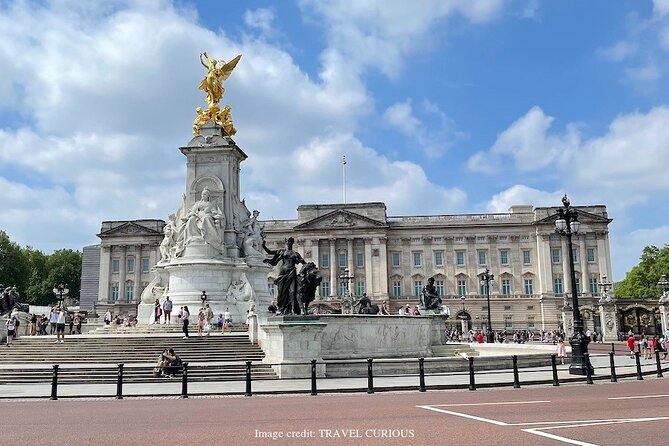 Royal London: Private Half-Day Tour with Horse Guards Parade - Seeing Buckingham Palace from Outside and Learning Royal Stories