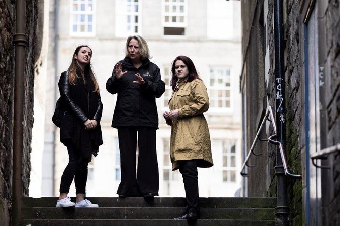 Royal Mile and Edinburgh Castle - Small Group Walking Tour - Locations Visited: From Medieval Churches to Royal Residences