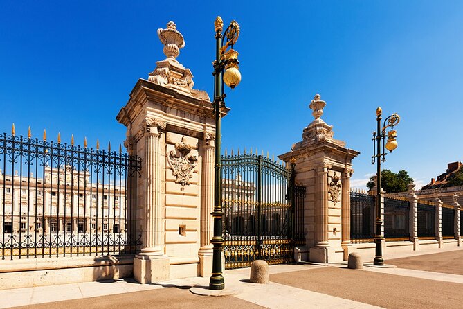 Royal Palace Afternoon Skip The Line & Madrid Historical Tour - Visiting Palacio de Santa Cruz – A 17th Century Building