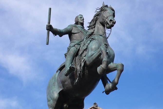 Royal Palace of Madrid private tour - Practical Details: Meeting Point, Group Size, and Booking