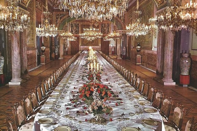 Royal Palace & Old City Madrid Guided Tour Semi-Private 8ppl Max - Market Experience at Mercado San Miguel