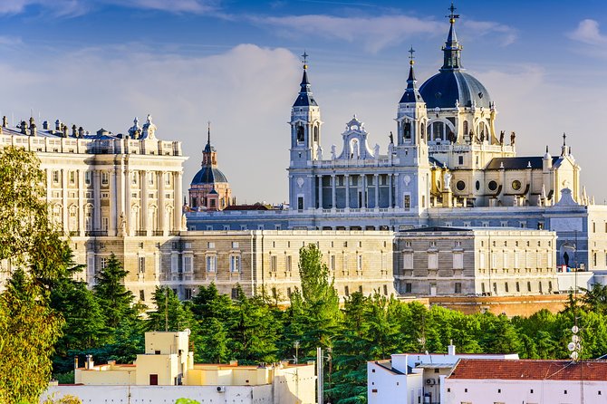 Royal Palace Skip-the-Line Ticket and Guided Tour in Madrid - Key Points
