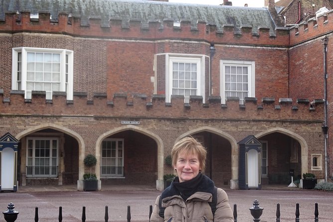 Royal Tour of St James', Parks, Palaces and Royal intrigue - Clarence House: The Official London Residence of the King and Queen