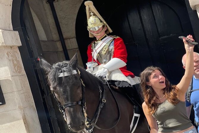 Royal Westminster and Changing of the Guard Tour - Logistics, Meeting Point, and Group Size