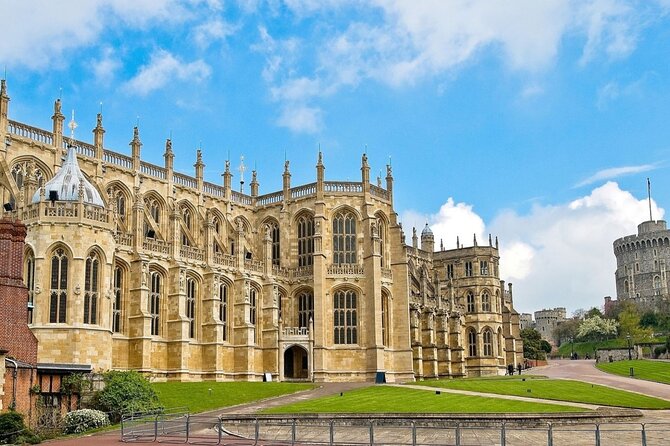 Royal Windsor and Eton Riverside Private Tour from London - Exploring Windsor Castle: The Oldest Still-Occupied Royal Fortress