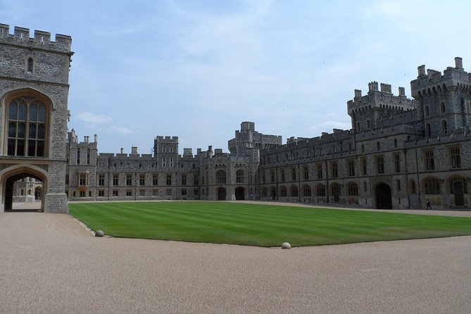 Royal Windsor, Oxford & Cotswold Private Tour - Oxford: The City of Dreaming Spires and Academic Legends