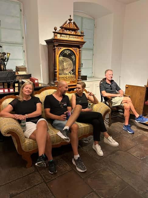 Rüdesheim: city tour with music and wine and Rüdesheim coffee - Key Points