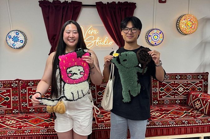 Rug Tufting Workshop in Philadelphia with Turkish Tea - The Authentic Experience of Tufting in a Cozy Studio Setting