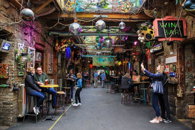 Ruin Bars Tour (Culture, history, and drinks) PROMO PRICE - Who Will Enjoy This Tour?