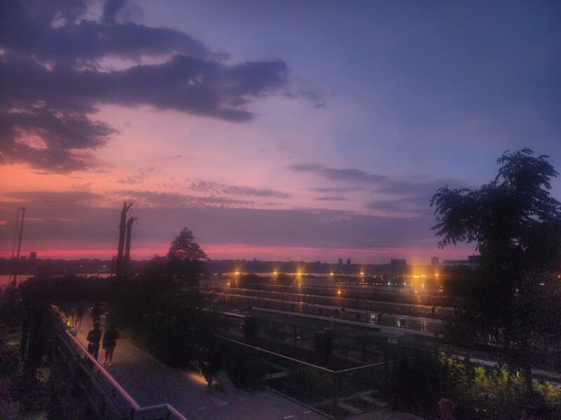 Run, Eat, Explore: NYC's Food & Fitness Adventure - Logistics: Meeting Points, Group Size, and Flexibility