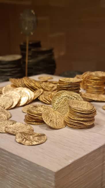 Runde: Guided Tour of Runde Enviromental Centre Exhibition - Who Will Value This Tour Most