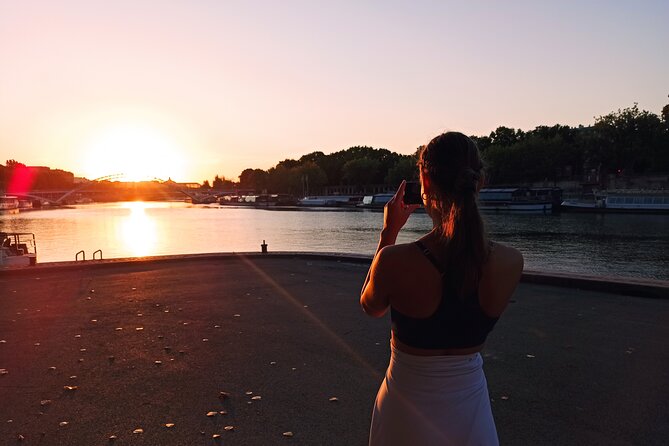 Running in Paris at dawn & see 10 secrets - Unique Stops: From the Russian Orthodox Church to the Town Hall