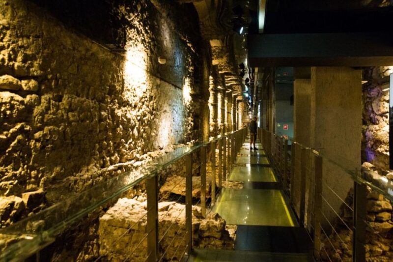 Rynek Underground Museum Guided Tour - Guided Narration and Multilingual Support