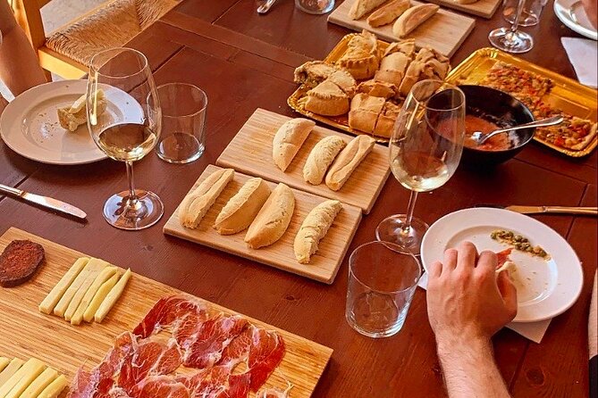 Sa Clasta Wine Tours, Mallorca - Logistics and Group Size