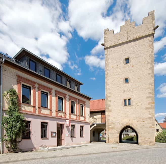 Saalfeld: Combo ticket for four city gates with adventure exhibitions - The Four Gates of Saalfeld: Historical Landmarks with Modern Exhibitions