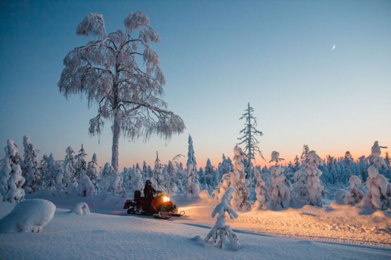 Saariselkä: Evening Snowmobile Tour with Fire & picnic - Safe and Comfortable Snowmobiling Experience