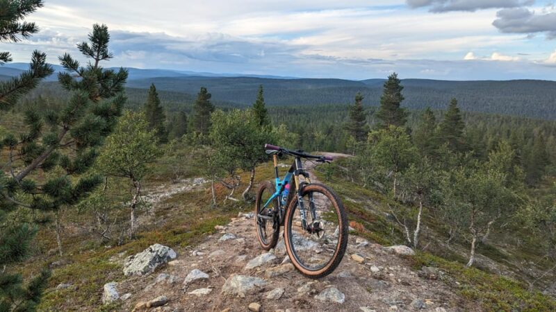 Saariselkä: Flow trails and Rock Gardens Mountain Bike Tour - The Scenic and Technical Aspects of the Trails