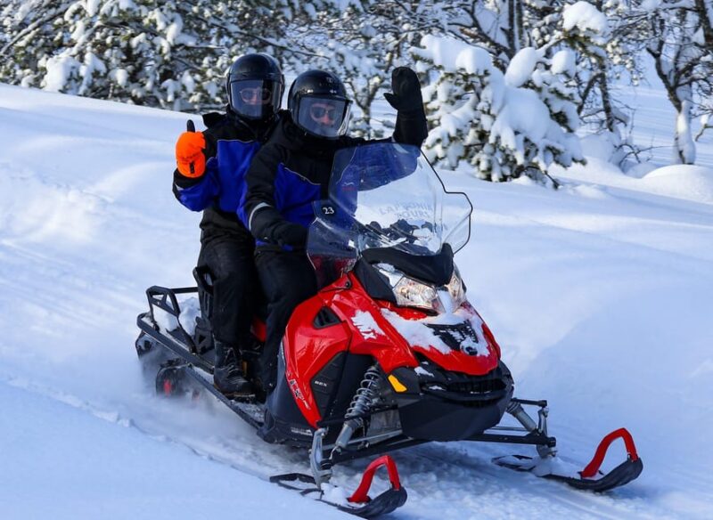 Saariselkä: Ice Fishing Safari by Snowmobile - Suitable for Active Travelers and Outdoor Enthusiasts