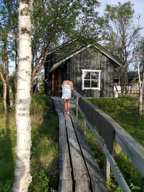 Saariselkä: River Sauna Experience in Muotka - Guided Insights from an Experienced Wilderness Guide