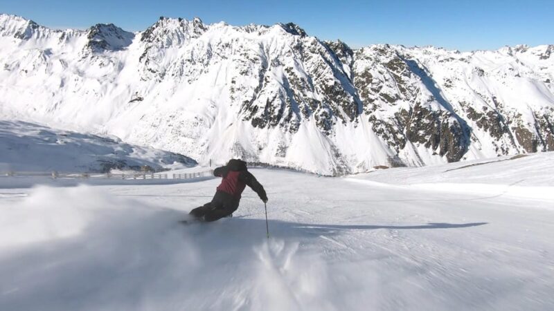 Saas-Fee: Drone Photographer Service - Capture Your Swiss Snow Day from Above in Saas-Fee