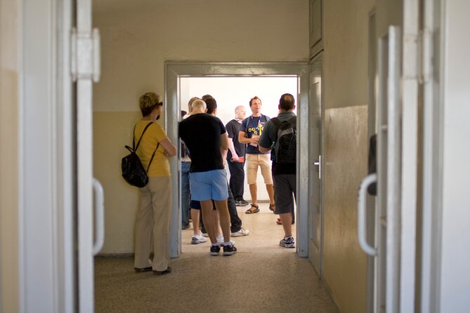 Sachsenhausen Concentration Camp Bus Tour in English from Berlin - Pacing and Duration: Balancing Depth and Efficiency