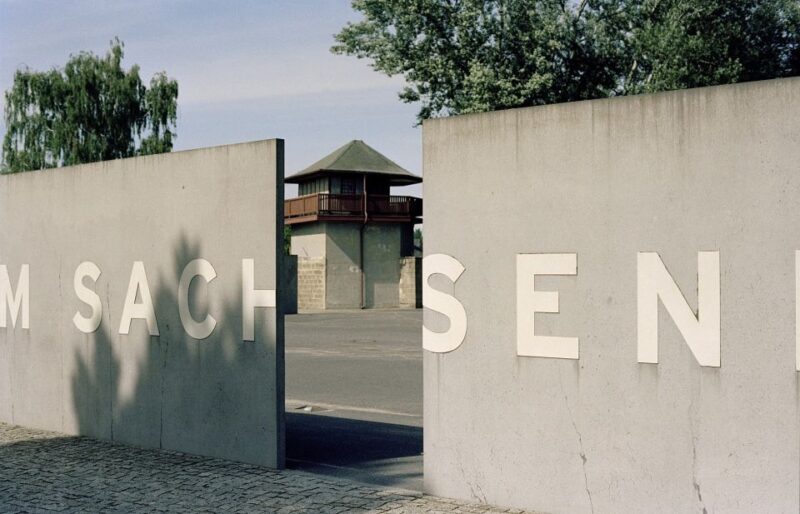Sachsenhausen Memorial: Walking Tour from Berlin - Discover the Sachsenhausen Memorial Guided Tour from Berlin
