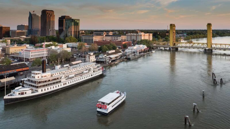 Sacramento: City Cruises River Cruise with History Guide - Food and Drinks Available for Purchase