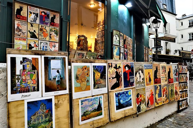 Sacred Heart and Montmartre with private guide - Visiting the Iconic Au Lapin Agile Cabaret and the Vineyard