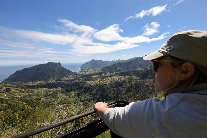 Safari 4x4 Pico Arieiro Santana in Small Group "FlowerEAST" - The Sum Up: Authentic Madeira in a 4x4 Small Group