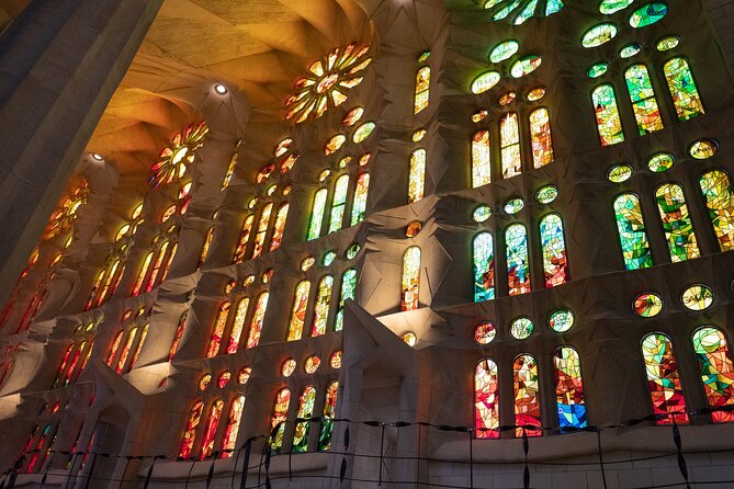 Sagrada Familia and Guell Park Private Tour - Inside Barcelona’s Iconic Basilica de la Sagrada Familia