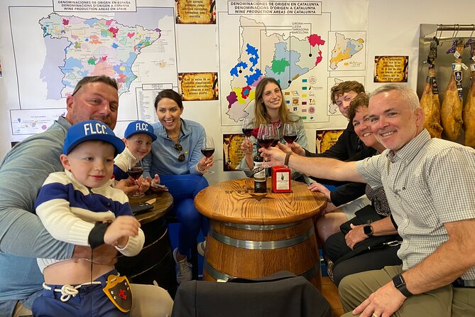 Sagrada Familia and Guell Park Small Group Tour: Drink and Tapa - Discover Gaudí’s Masterpieces in Barcelona for a Compact 3.5 Hours