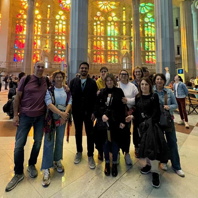 Sagrada Familia Guided Tour - Why the Sagrada Familia Guided Tour Is a Smart Choice