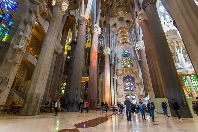 Sagrada Familia Guided Tour with Skip The Line Access - Booking, Cancellation, and Customer Service