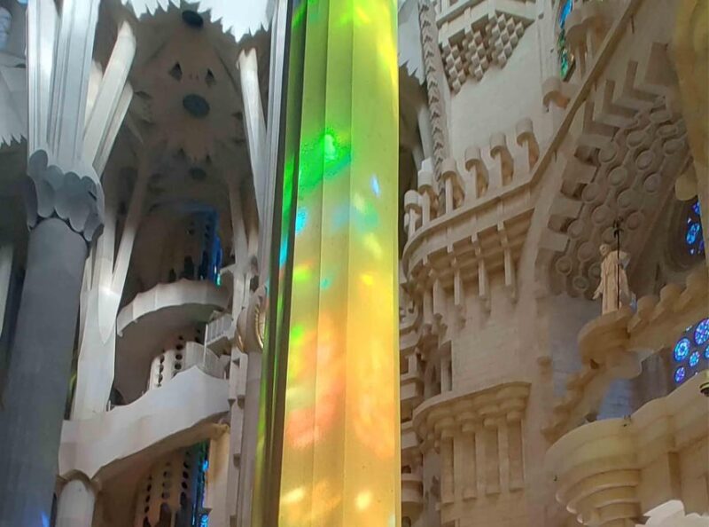 Sagrada Familia Guided Tour with Skip-the-Line Entry Ticket - Practical Details and Accessibility
