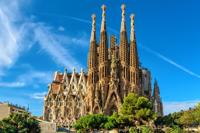 Sagrada Familia & Montserrat Private Tour with Hotel pick-up - Key Points