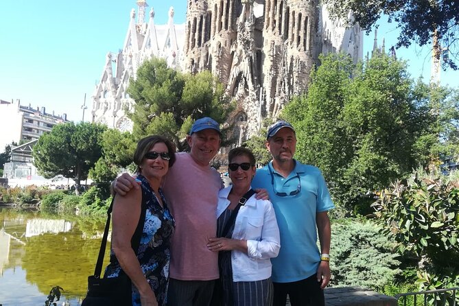 Sagrada Familia Private Tour - Unlock the mysteries of Gaudi - Starting at the Enchanting Park Güell