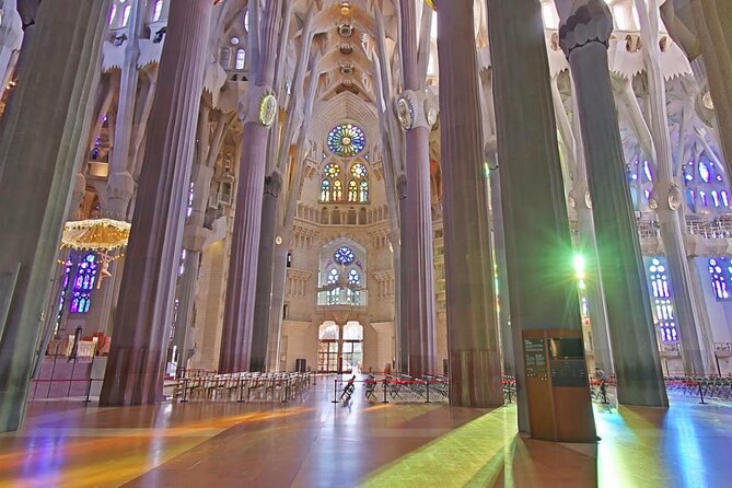 Sagrada Familia Private Tour with Priority Entrance - An In-Depth Narrative from an Expert Guide