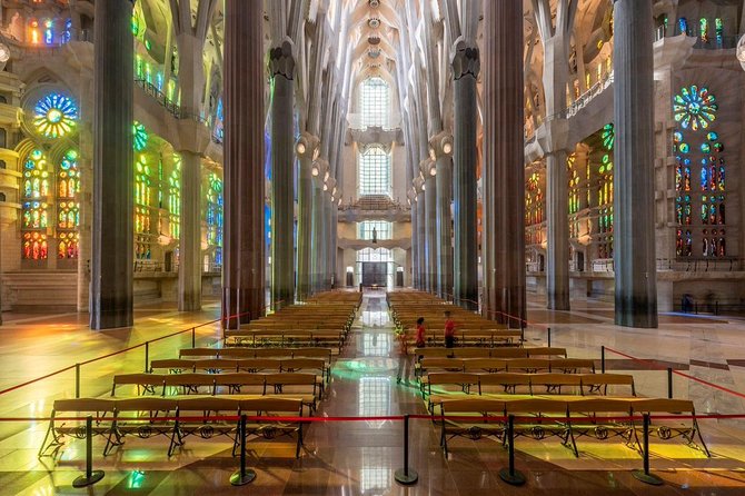 Sagrada Familia Private Tour with Skip-the-Line Ticket - Inside the Basilica: An Architectural Masterpiece