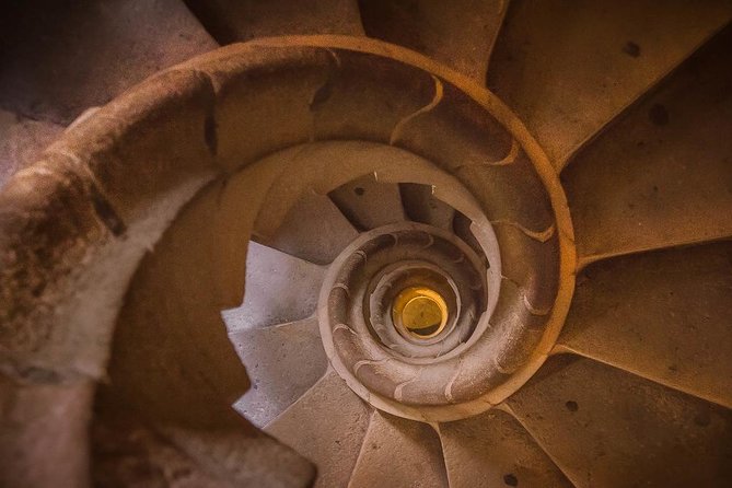 Sagrada Familia Private Tour with Skip-the-Line Ticket - Gardens in Front of the Basilica