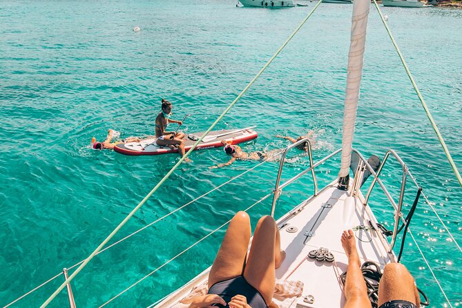 Sail and escape to Pakleni islands | Half day sailing on a modern 36ft yacht - Key Points