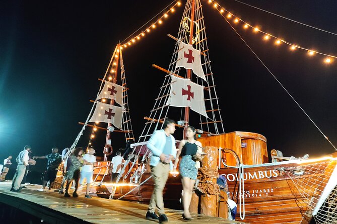 Sail Under Light of the Moon & Enjoy a Romantic Dinner in Spanish Galleon - What Sets This Tour Apart in Cancun