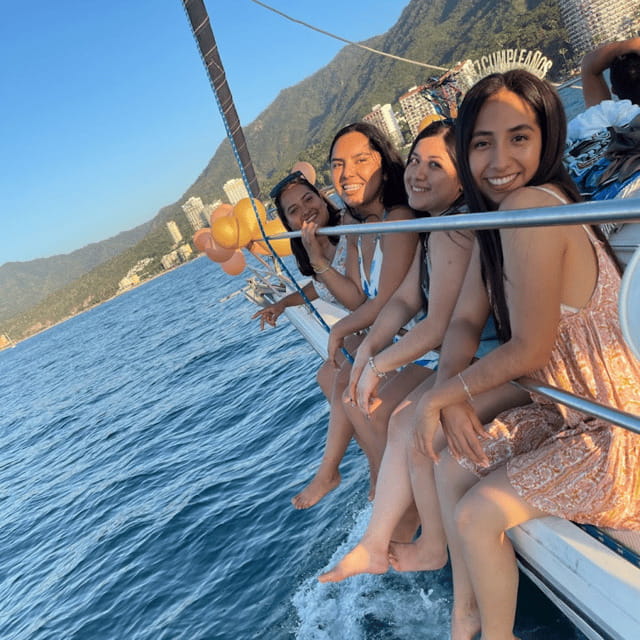 Sailboat: Explore & snorkeling, sunset and romantic sailing. - Included Food, Drinks, and Exploration